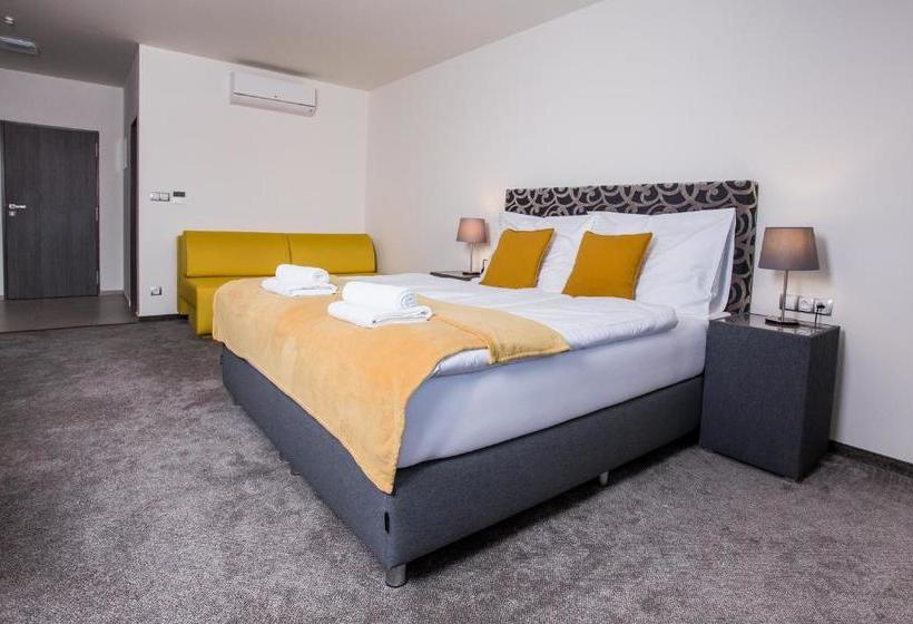 پانسیون Penzion čáp