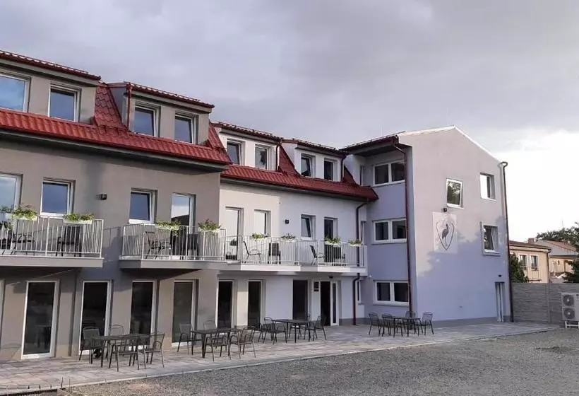 پانسیون Penzion čáp