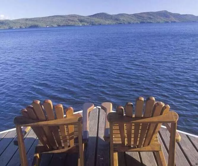 Depe Dene Lakeside Resort