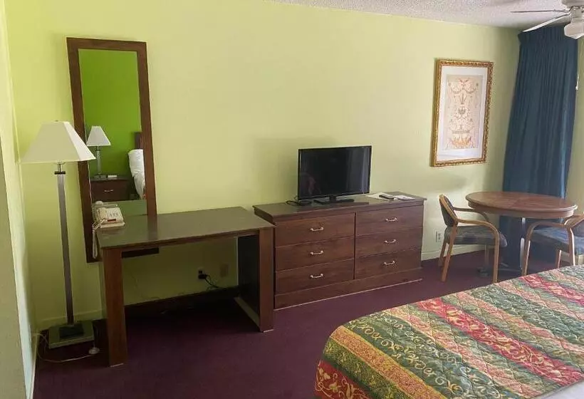 Desert Grove Resort Motel