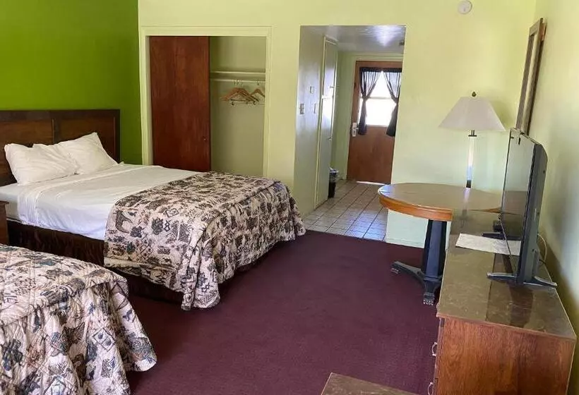Desert Grove Resort Motel