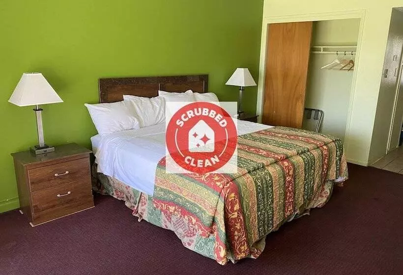 Desert Grove Resort Motel