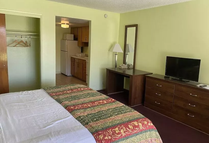 Desert Grove Resort Motel