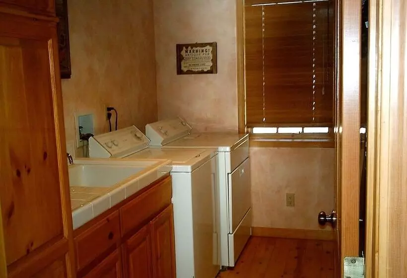 Double Eagle Resort And Spa