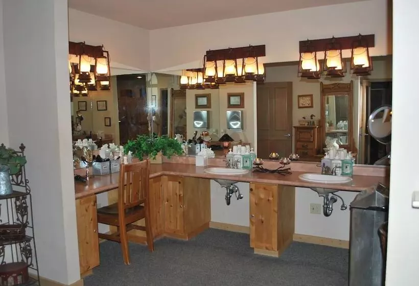 Double Eagle Resort And Spa