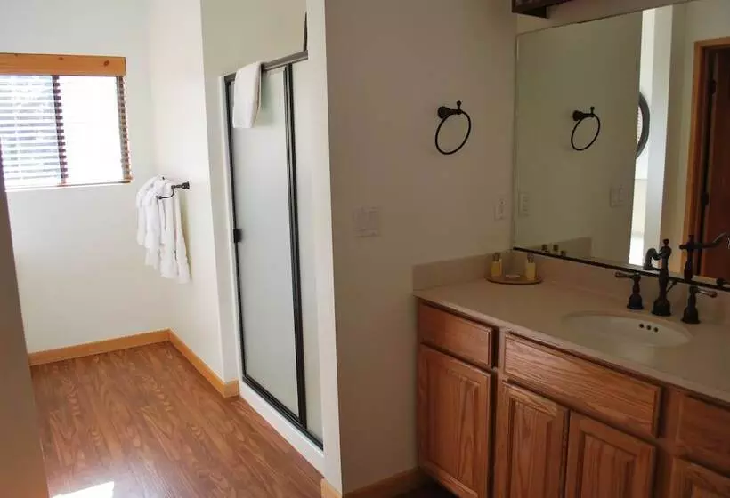 Double Eagle Resort And Spa