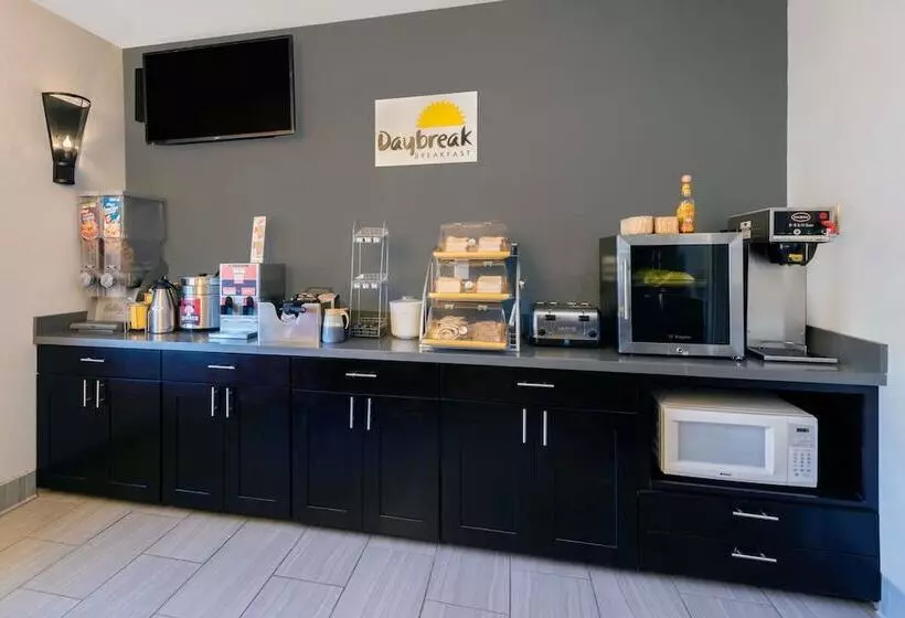 בית מלון כפרי 1550  Sfo Airport West