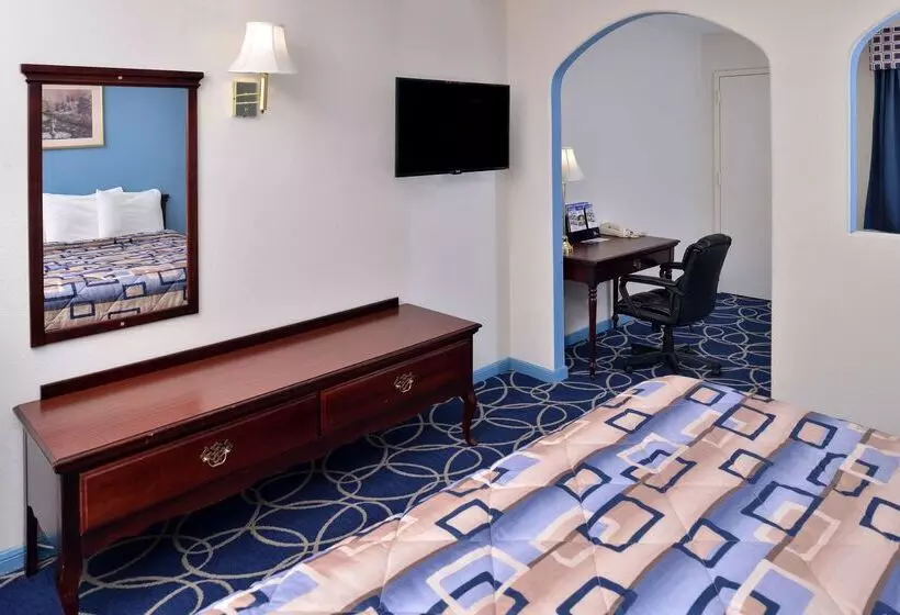 בית מלון כפרי Americas Best Value Inn And Suites Houston/northwest Brookhollow