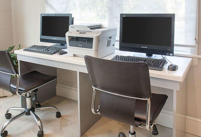 فندق Comfort Inn Williamsburg Gateway