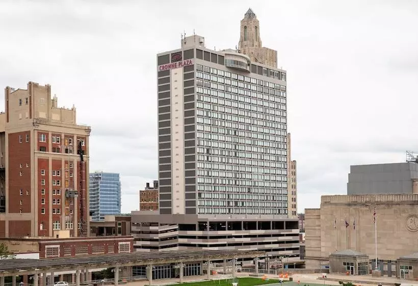 هتل Crowne Plaza Kansas City Downtown, An Ihg