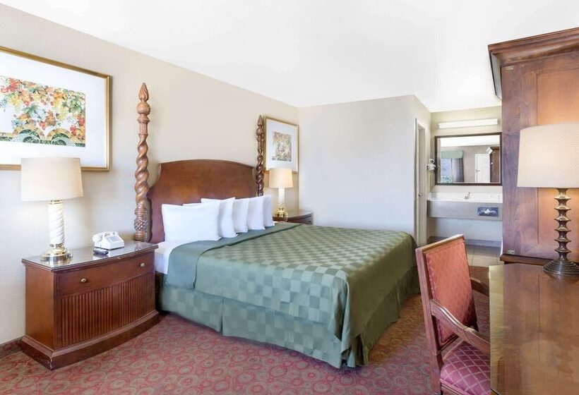 فندق Days Inn By Wyndham Kingman East