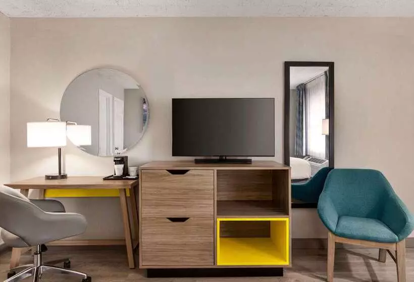 فندق Days Inn By Wyndham Miami Airport North