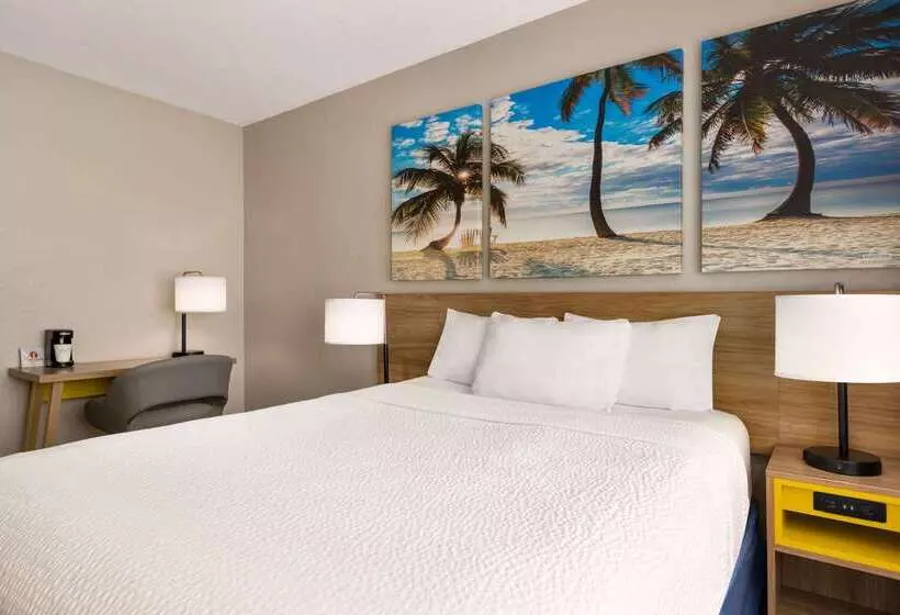 فندق Days Inn By Wyndham Miami Airport North