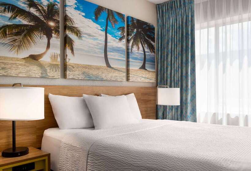 هتل Days Inn By Wyndham Miami Airport North