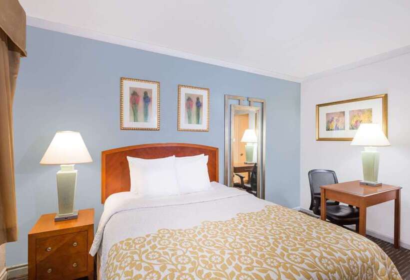 هتل Days Inn By Wyndham Miami Airport North
