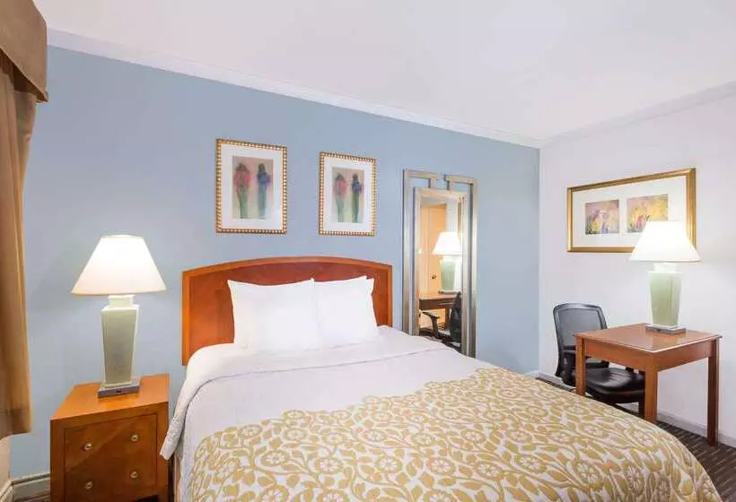 فندق Days Inn By Wyndham Miami Airport North