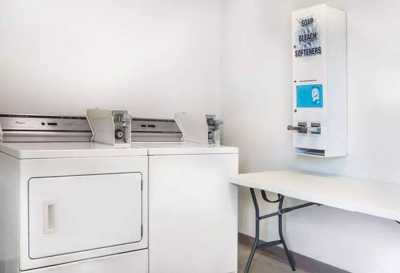 호텔 Days Inn By Wyndham San Antonio Interstate Hwy 35 North