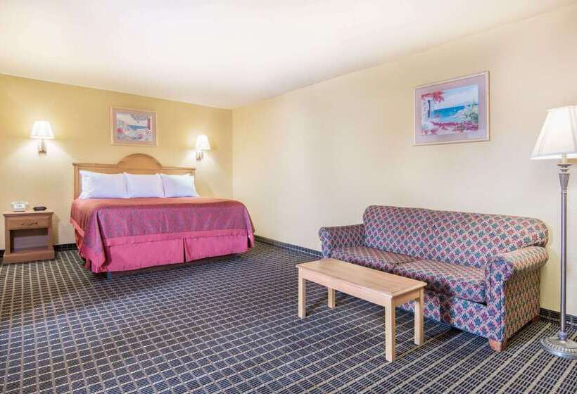 בית מלון כפרי Days Inn By Wyndham San Antonio Interstate Hwy 35 North