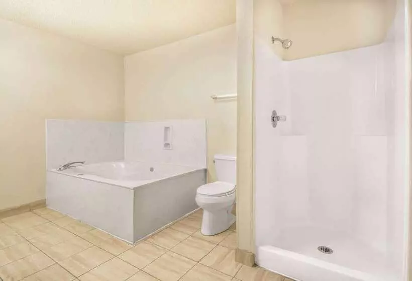 호텔 Days Inn By Wyndham San Antonio Interstate Hwy 35 North