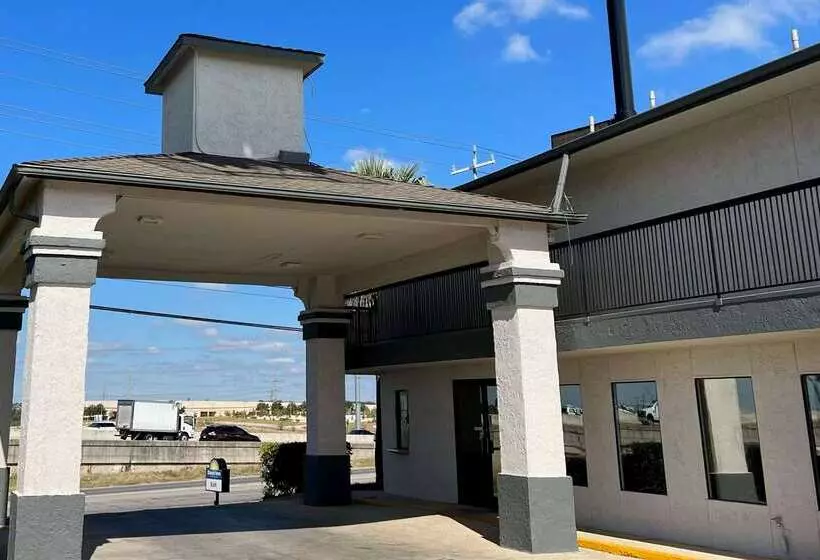 호텔 Days Inn By Wyndham San Antonio Interstate Hwy 35 North