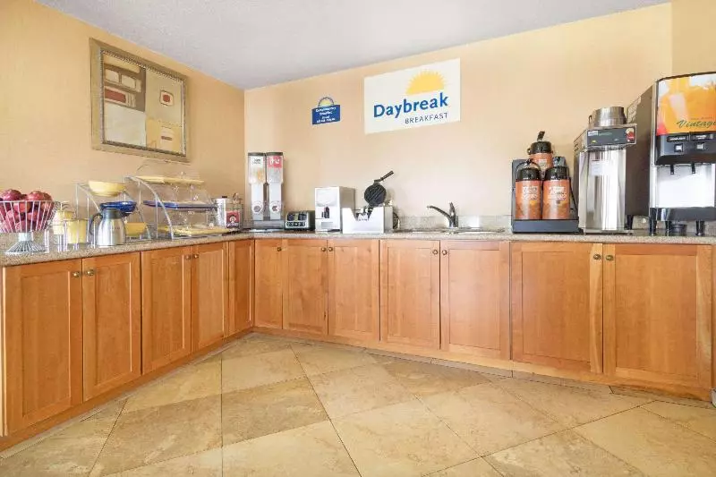 호텔 Days Inn By Wyndham San Antonio Interstate Hwy 35 North