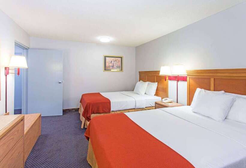 هتل Days Inn By Wyndham Valdosta I 75
