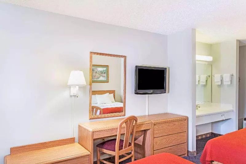 ホテル Days Inn By Wyndham Valdosta I 75