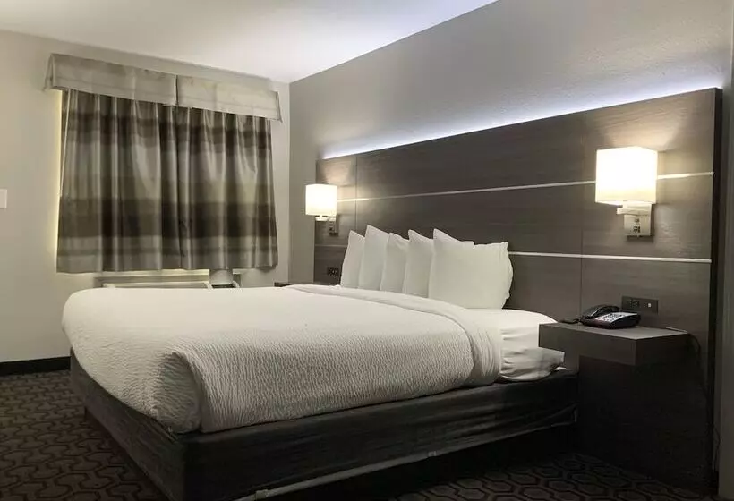 Отель Days Inn By Wyndham Wagoner