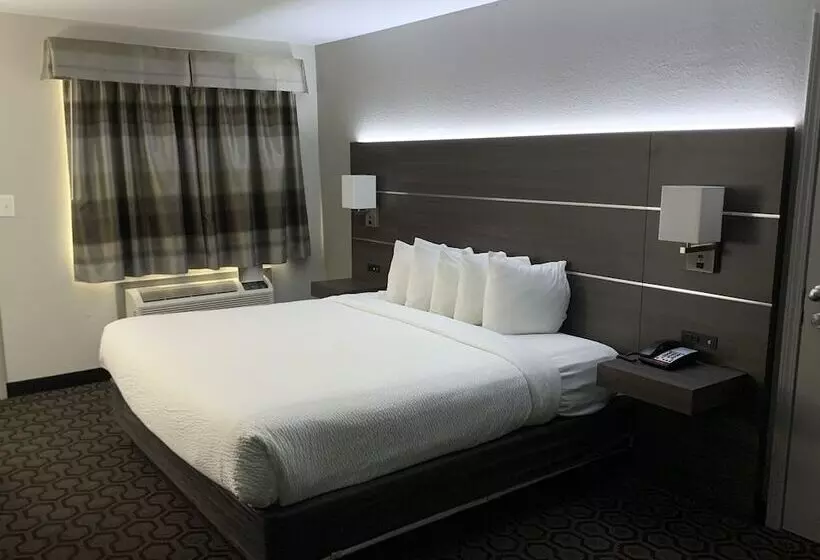 Отель Days Inn By Wyndham Wagoner