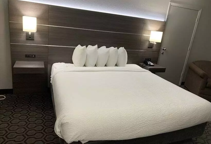 Отель Days Inn By Wyndham Wagoner