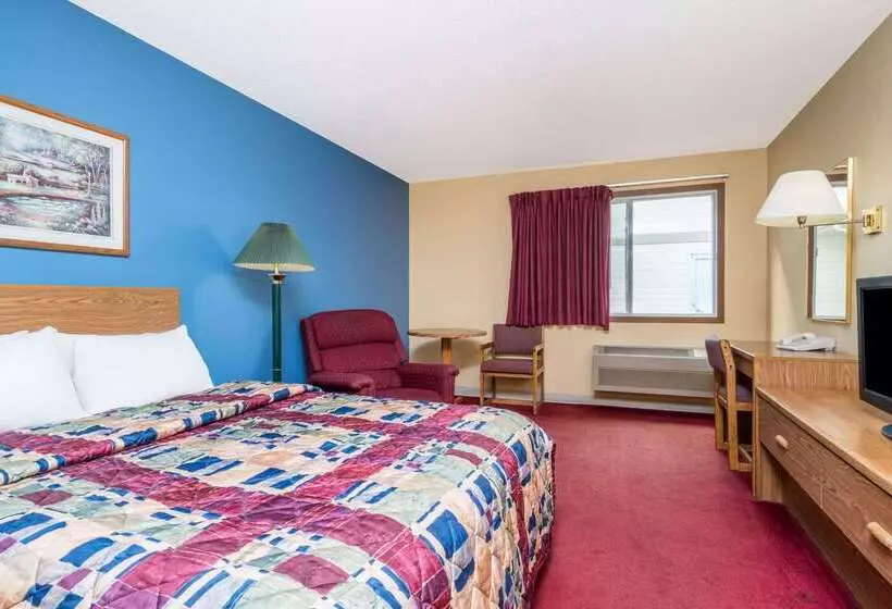 هتل Days Inn By Wyndham Westeau Claire