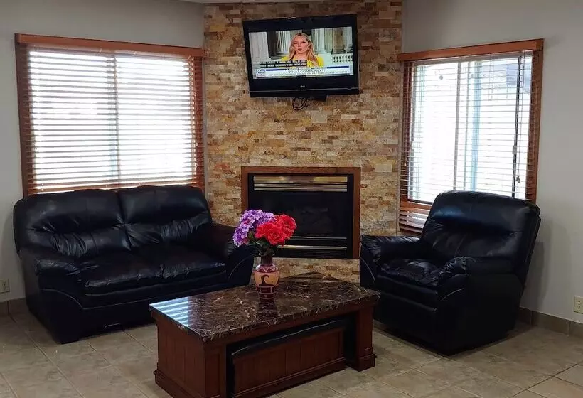 هتل Days Inn By Wyndham Westeau Claire