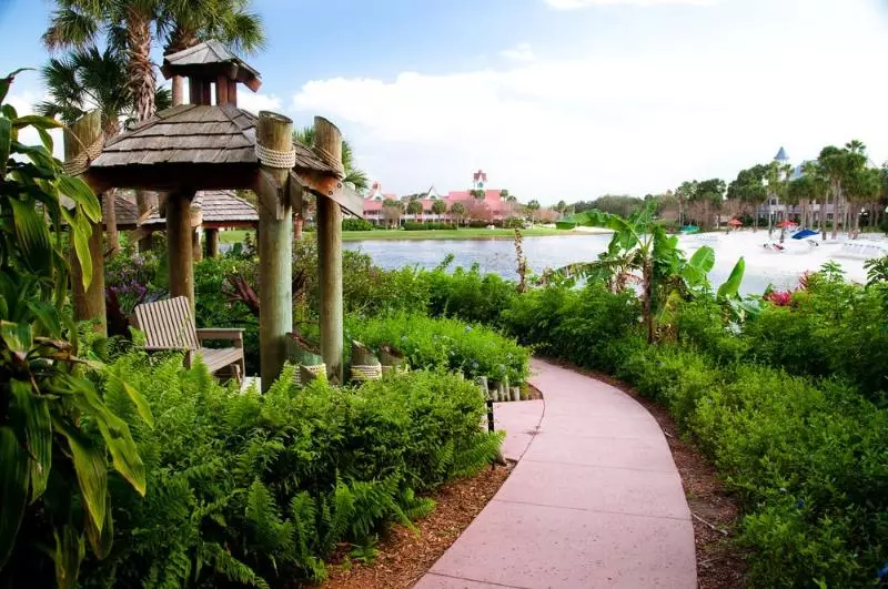Отель Disney's Caribbean Beach Resort