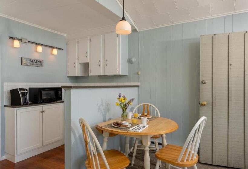 Otel Dockside Guest Quarters