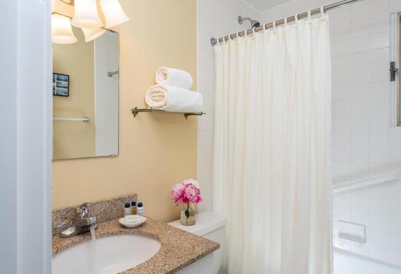 Otel Dockside Guest Quarters