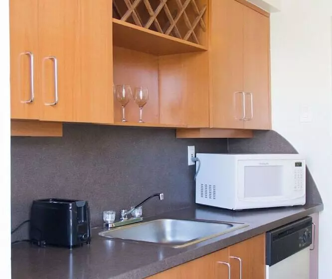 Dorchester Hotel & Suites