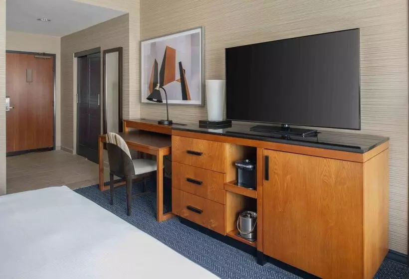 בית מלון כפרי Doubletree By Hilton  San Francisco Airport