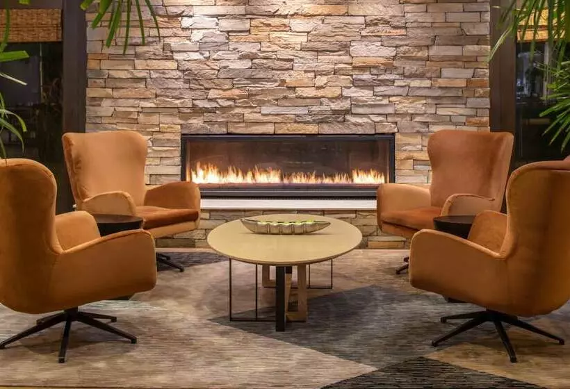 בית מלון כפרי Doubletree By Hilton  San Francisco Airport