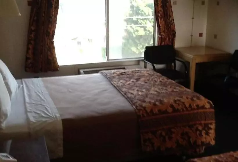 فندق Downey Inn Luxury Suites