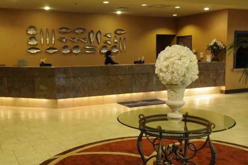فندق Ramada By Wyndham Southfield