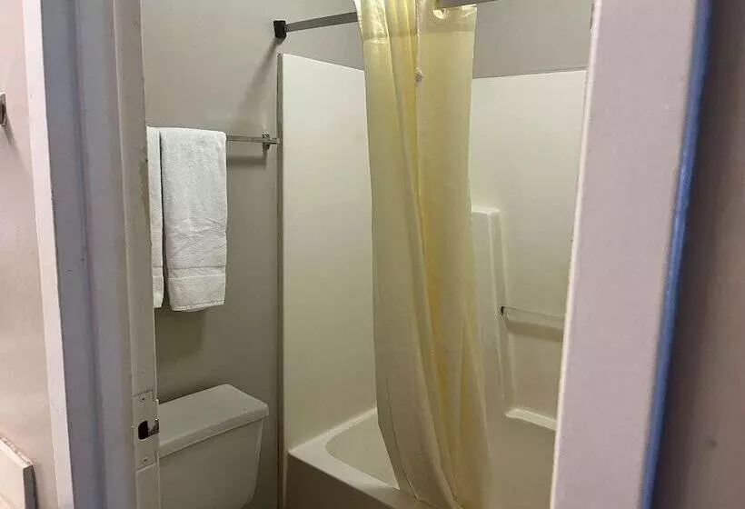 Motel 6 Bracey, Va I 85