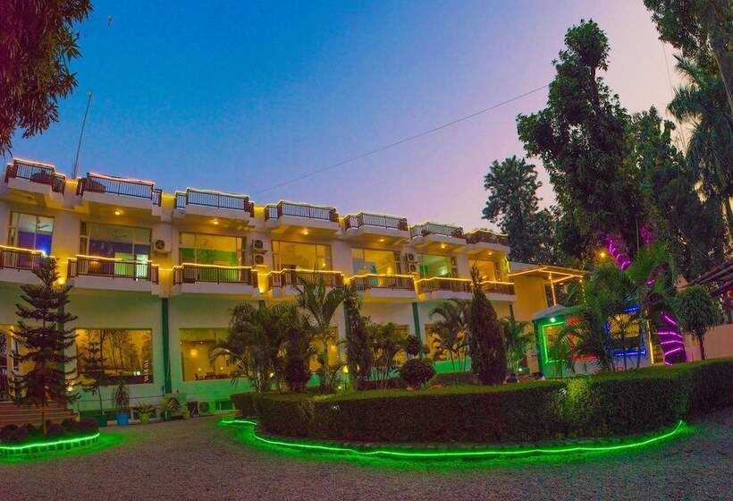 هتل Corbett Condominium Resort