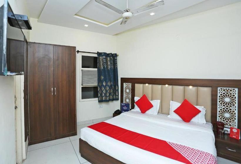 호텔 Oyo 16520 Green S