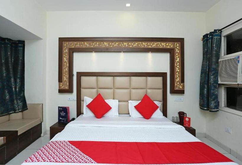 호텔 Oyo 16520 Green S