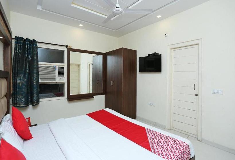 호텔 Oyo 16520 Green S