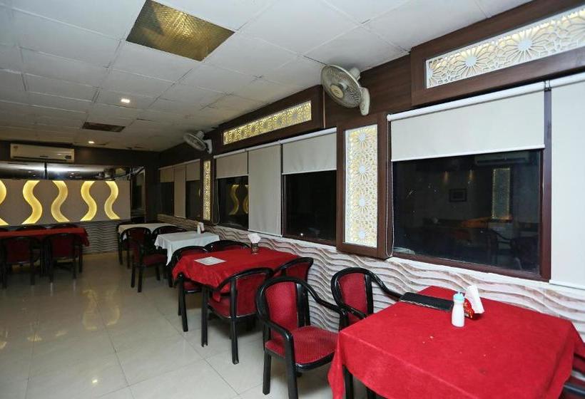 호텔 Oyo 16520 Green S