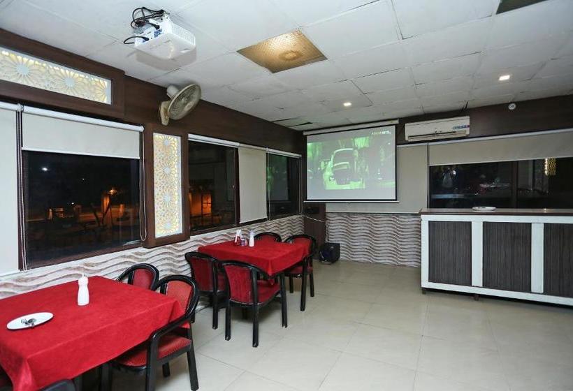 호텔 Oyo 16520 Green S