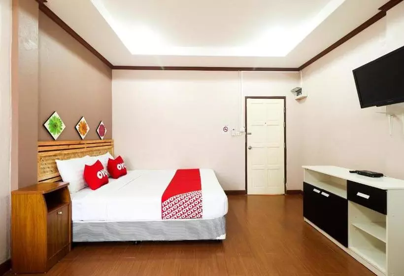 هاستل Oyo 359 Golden Nakara Place