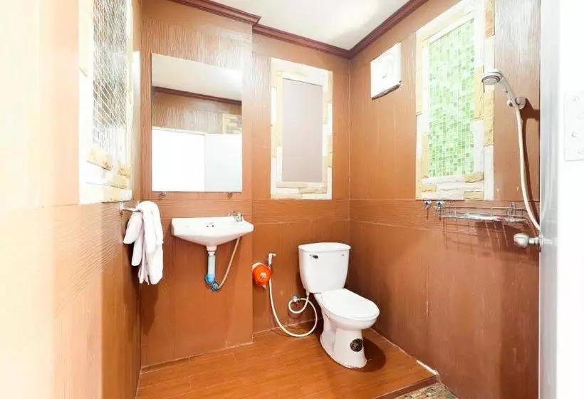 هاستل Oyo 359 Golden Nakara Place