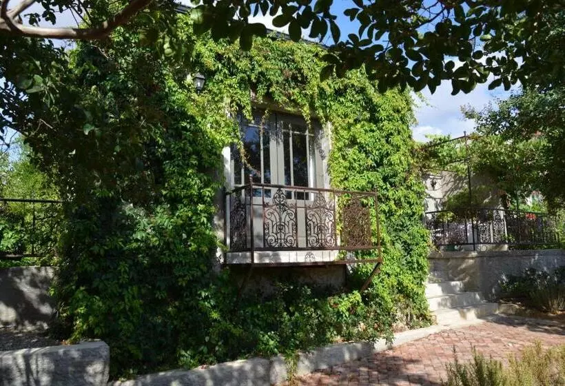 Majatalo Gabriella S